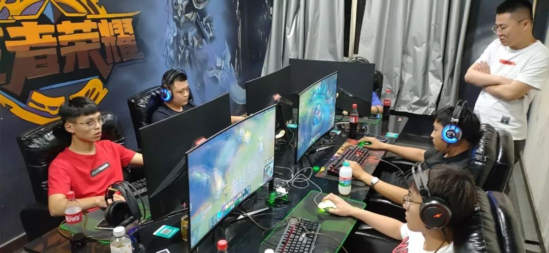 胜利中的比 胜利中的比